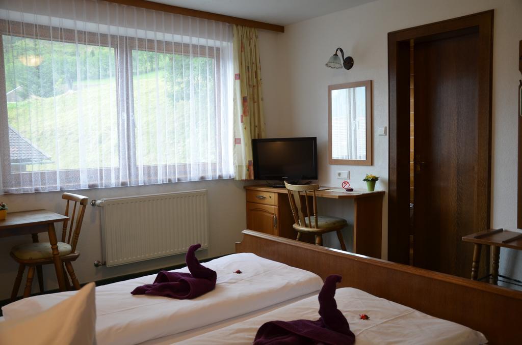 Gasthof "Zur Gemuetlichkeit" Bschlabs エクステリア 写真
