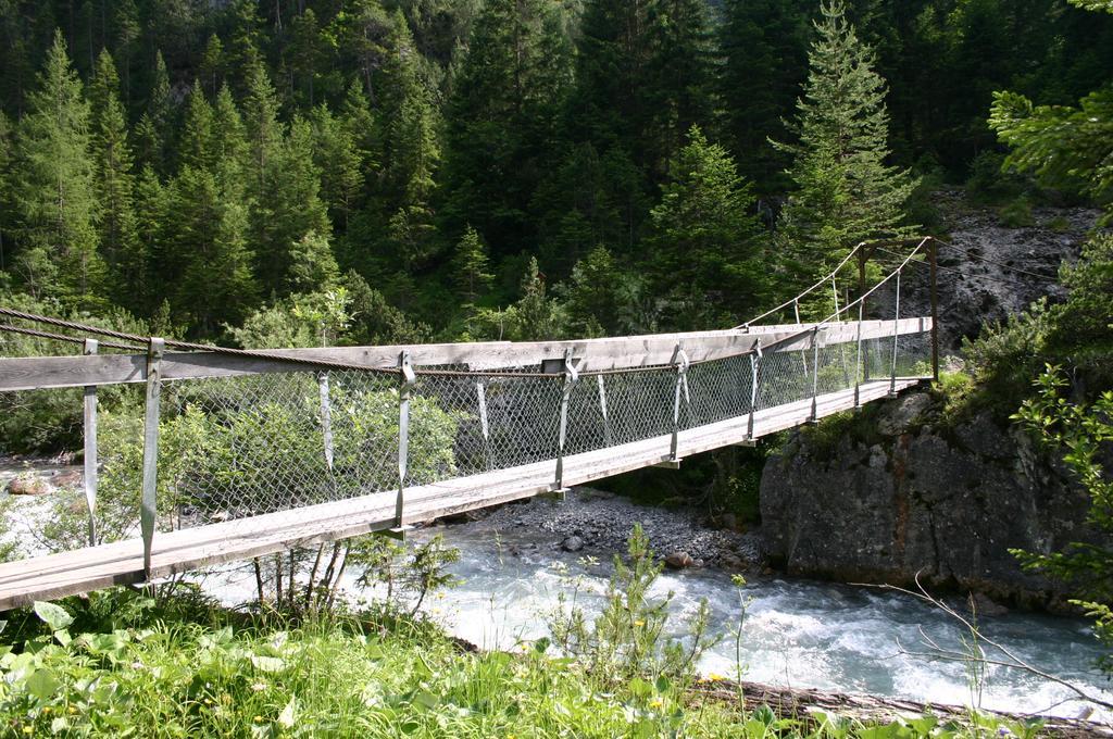 Gasthof "Zur Gemuetlichkeit" Bschlabs エクステリア 写真